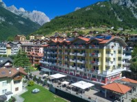 Alpenresort Belvedere SPA-Gourmet-Dolomiti in Molveno, Alpenresort Belvedere SPA-Gourmet-Dolomiti / Italien